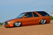 bagged 2002 Chevy Blazer  Dustin Naylor