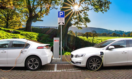 Electric Cars - The Pros and Cons