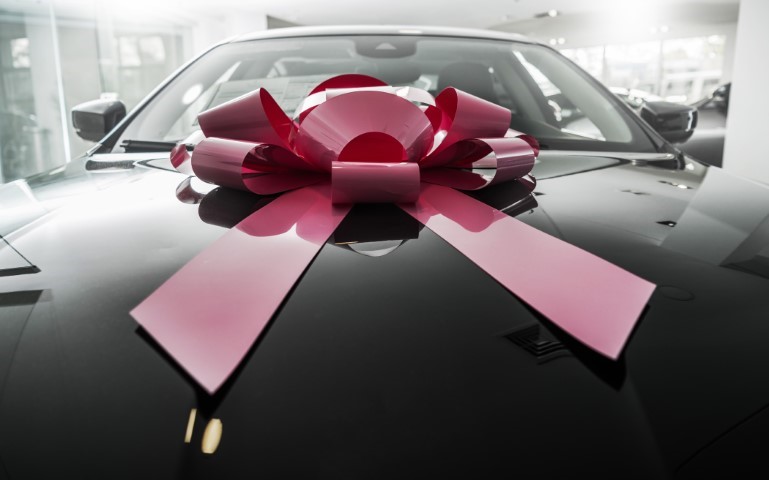 What Are the Best Unique Gifts for Car Lovers? | My Car Credit