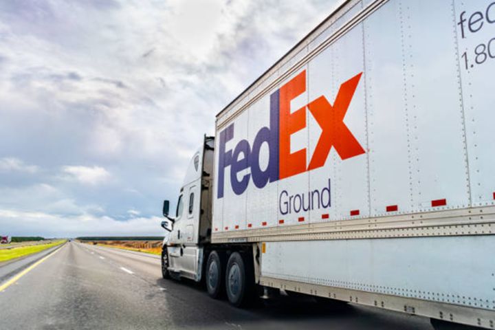 FedEx or UPS Truck Accident 
