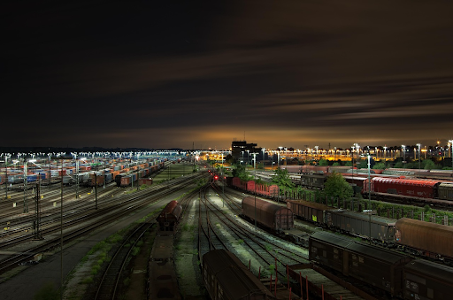 drayage rails and rigs freight transportation shipping containers logistics