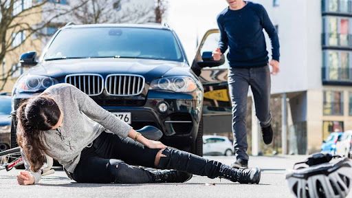 first aid skills for car enthusiasts shop safety roadside emergencies