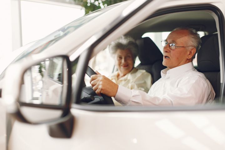 upper age limit to drive in Texas and senior driver safety