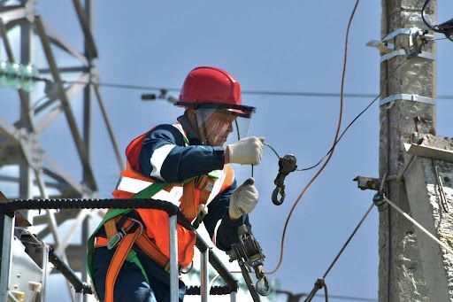why reliable electrical infrastructure matters for modern auto workshops