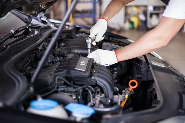 UK drivers reducing car maintenance costs with routine checks