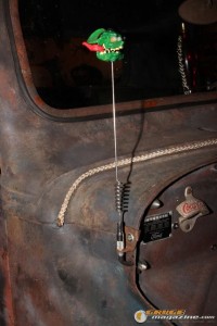 1937-ford-pick-up-rat-rod-28 gauge1433266425