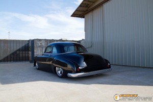 custom-black-1950-chevy-coupe-8 gauge1438354932