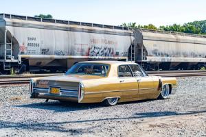 1966-cadillac-deville-74