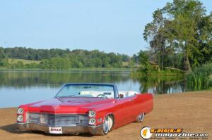 1966-Cadillac-Convertible-on-air-bags-15