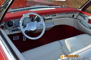 1966-Cadillac-Convertible-on-air-bags-26