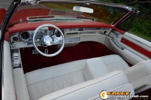 1966-Cadillac-Convertible-on-air-bags-28