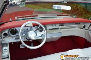 1966-Cadillac-Convertible-on-air-bags-29