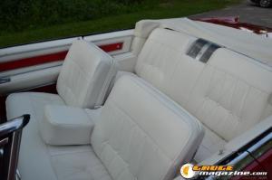 1966-Cadillac-Convertible-on-air-bags-33