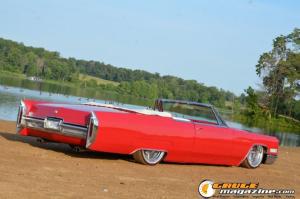 1966-Cadillac-Convertible-on-air-bags-51