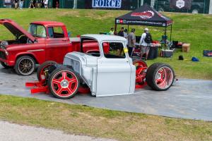 Custom-Truck-Showcase-LST-758