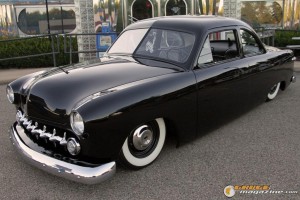 1949-ford-business-coupe-on-air-ride-22 gauge1472655584