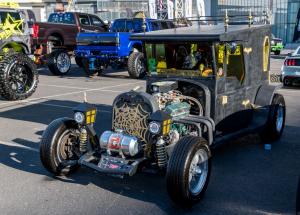 sema-2021-2wd-trucks-269
