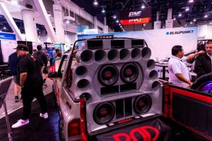 SEMA-2022-2wd-Trucks-326