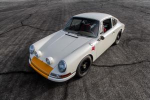 58-emory-porsche-911k-from-above