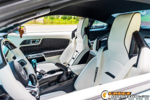 2016-ford-mustang-107
