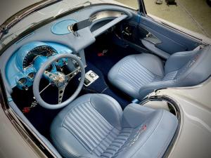 1961-chevy-corvette-2