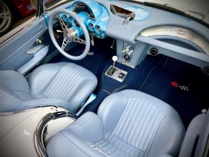 1961-chevy-corvette-3