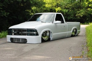 1999-chevy-s10-turbo-charged-bagged-2 gauge1472655890