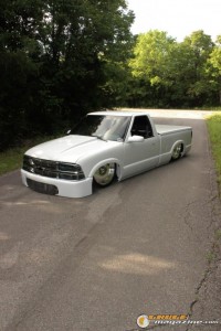 1999-chevy-s10-turbo-charged-bagged-5 gauge1472655899