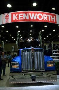 mid-america-truck-show-2019 (120)
