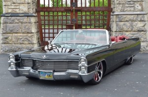 1965-cadillac-deVille-convertible-on-air-ride (22)