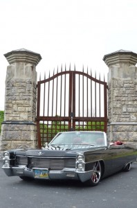 1965-cadillac-deVille-convertible-on-air-ride (23)