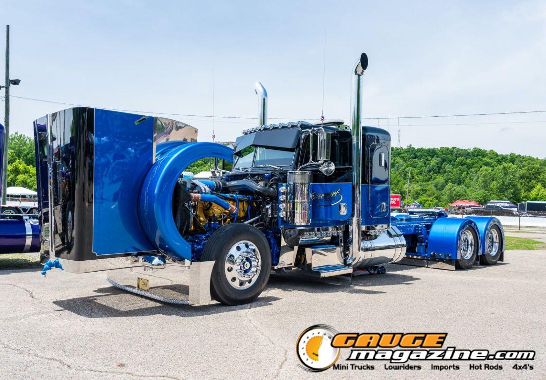 Custom semi trucks at the Slamology 2026 Big Rig Roundup