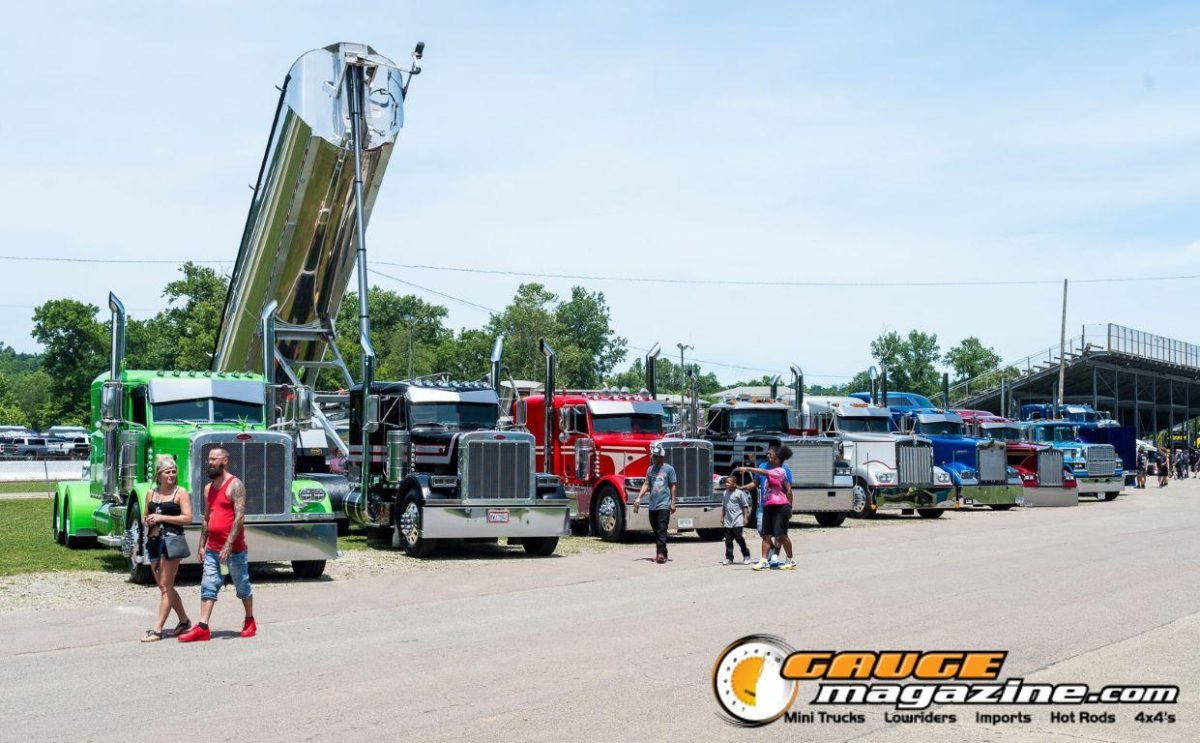 Custom semi trucks at the Slamology 2026 Big Rig Roundup