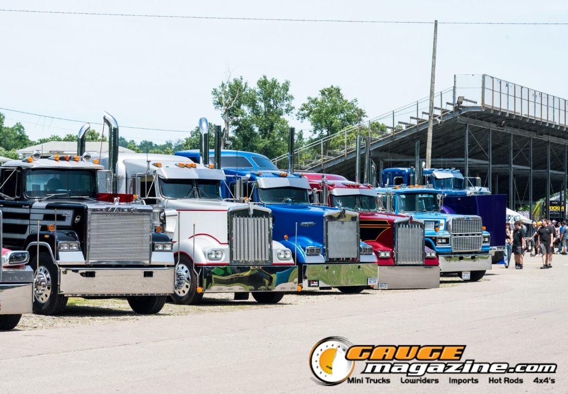 Custom semi trucks at the Slamology 2026 Big Rig Roundup