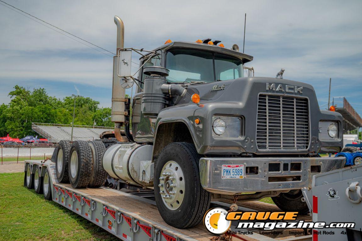 Custom semi trucks at the Slamology 2026 Big Rig Roundup