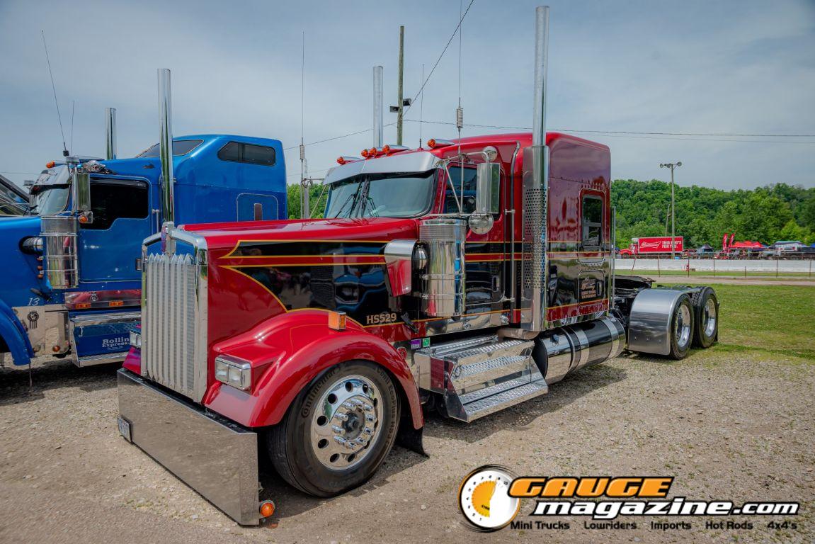 Custom semi trucks at the Slamology 2026 Big Rig Roundup