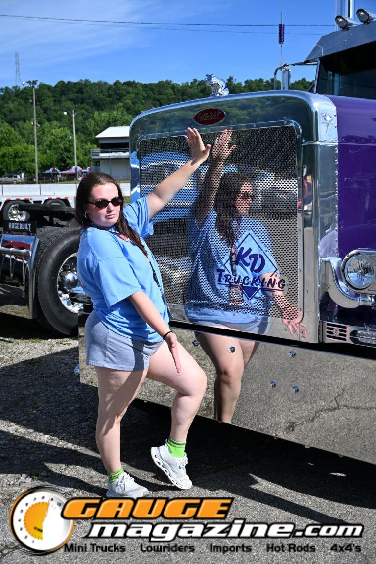 Custom semi trucks at the Slamology 2026 Big Rig Roundup