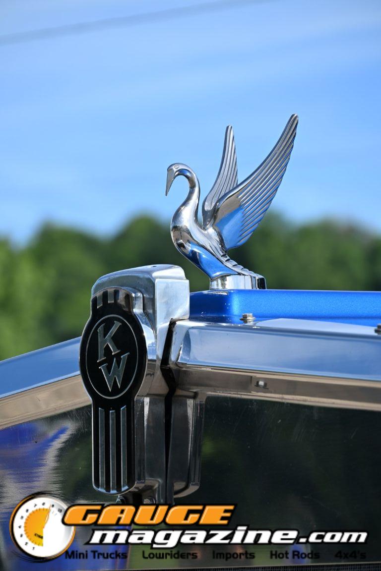 Custom semi trucks at the Slamology 2026 Big Rig Roundup