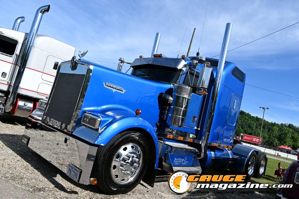 Custom semi trucks at the Slamology 2026 Big Rig Roundup