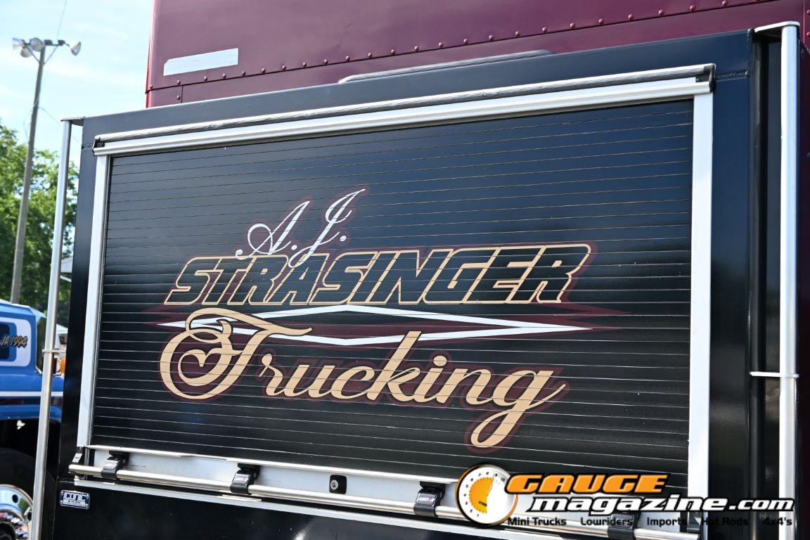 Custom semi trucks at the Slamology 2026 Big Rig Roundup