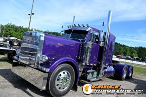 Custom semi trucks at the Slamology 2026 Big Rig Roundup
