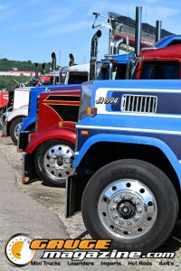 Custom semi trucks at the Slamology 2026 Big Rig Roundup