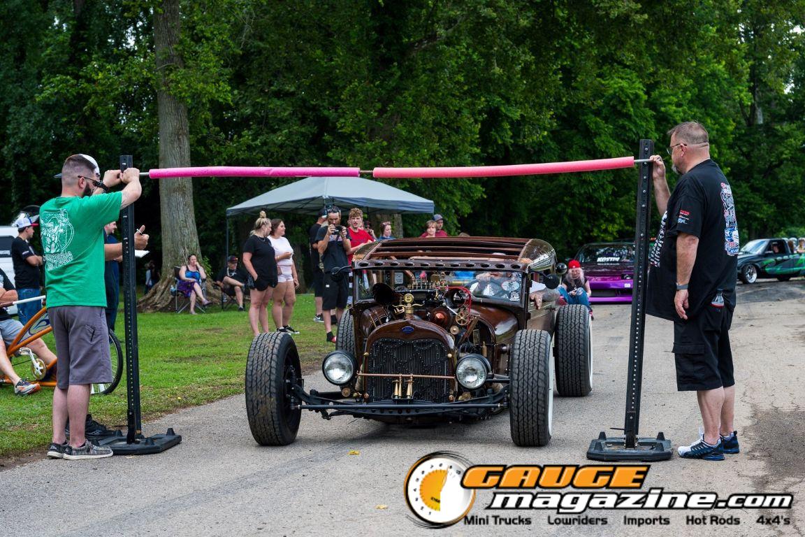 Custom vehicle competing in the Slamology 2026 Limbo Contest