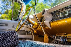 1960-cadillac-sedan-74