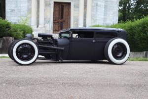1928-Ford-Model-A-1