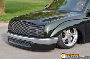 Final Effort custom 2001 Toyota Tacoma built by Matt and Michelle Tracy