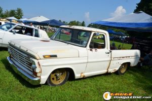 white-trash-white-walls-2025-15